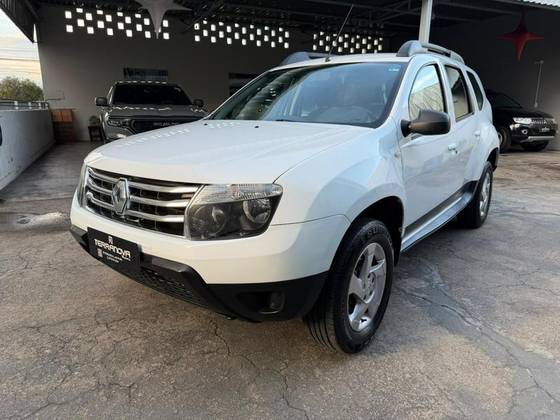RENAULT DUSTER 1.6 OUTDOOR 4X2 16V FLEX 4P MANUAL RENAULT DUSTER 1.6 OUTDOOR 4X2 16V FLEX 4P MANUAL